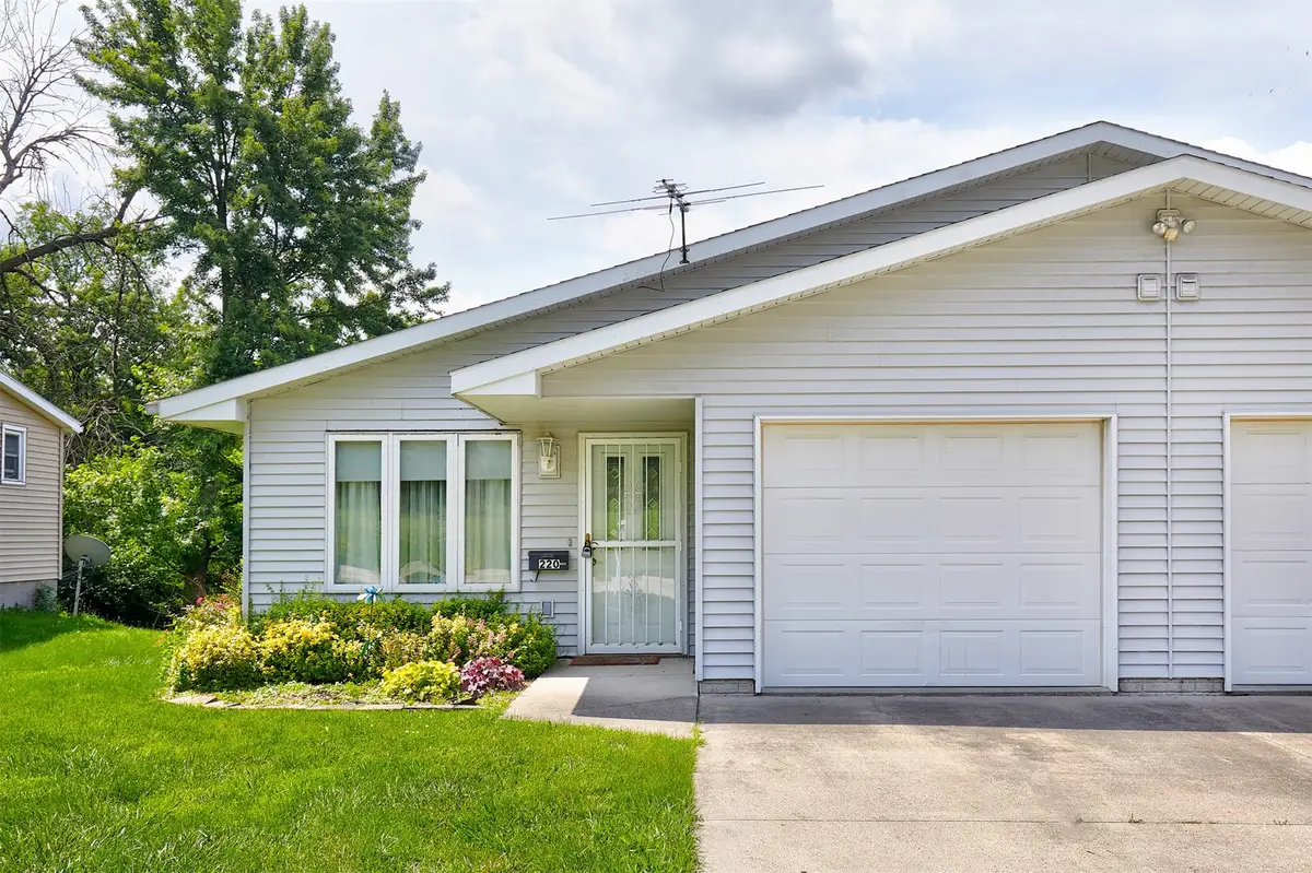 220 W Clay Street, Osceola, IA 50213 - #1