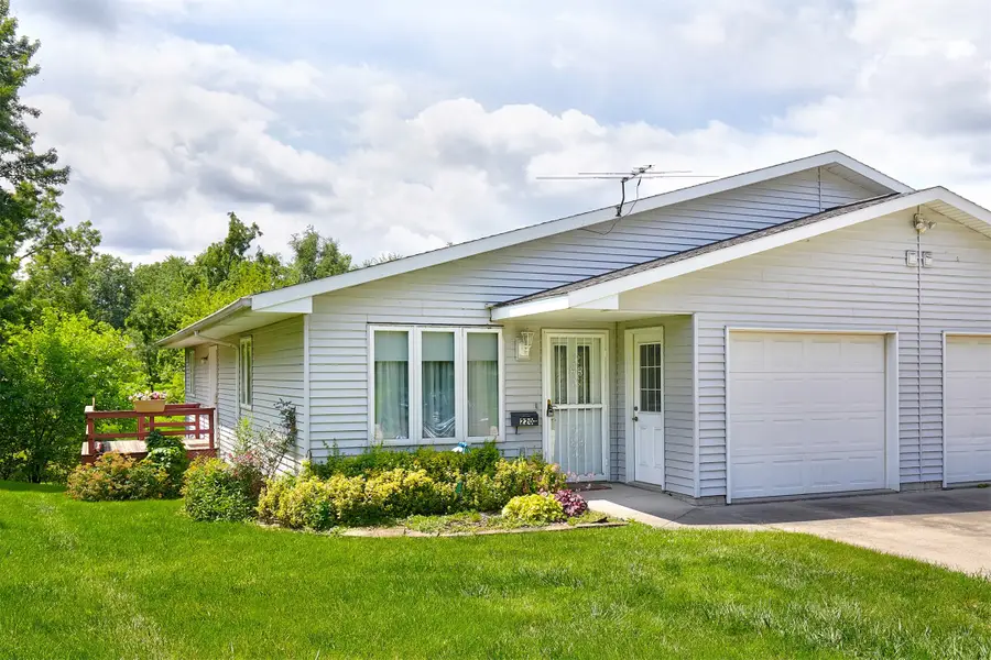 220 W Clay Street, Osceola, IA 50213 - #2
