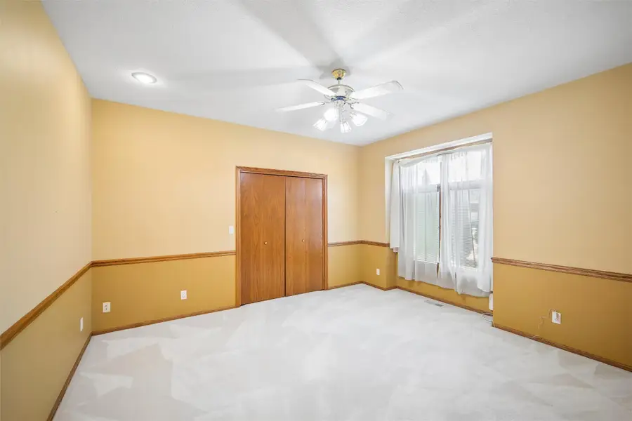 810 NE Vail Court, Ankeny, IA 50021 - #3