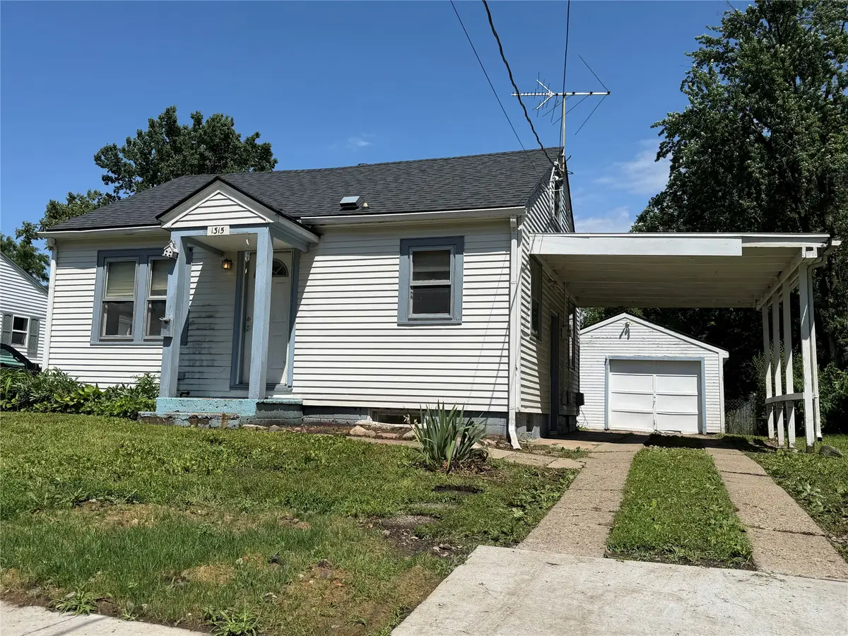 1315 E 25th Street, Des Moines, IA 50317 - #1