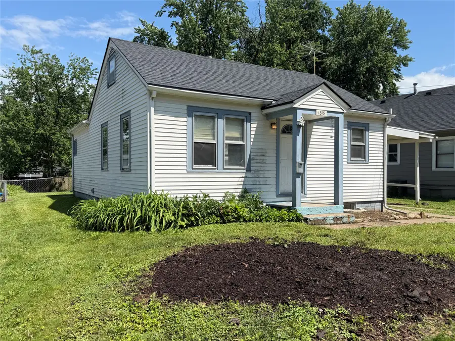 1315 E 25th Street, Des Moines, IA 50317 - #2