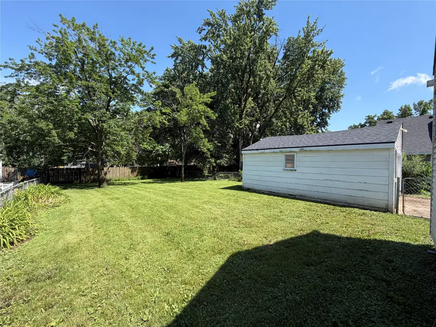 1315 E 25th Street, Des Moines, IA 50317 - #3
