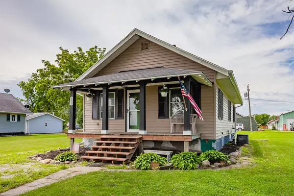 311 SE 2nd Street, Melcher Dallas, IA 50163