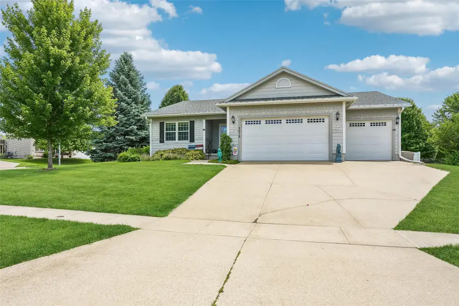 4015 124th Street, Urbandale, IA 50323 - #2