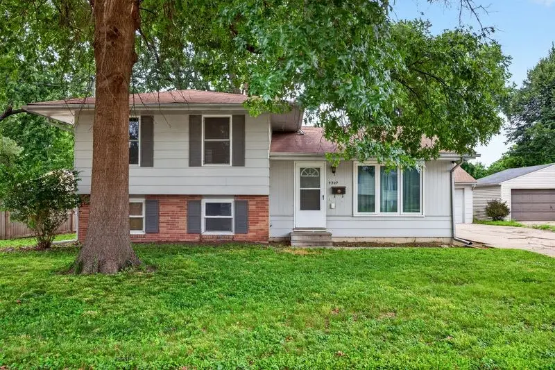 4309 68th Street, Urbandale, IA 50322 - #1