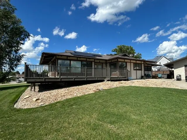 609 W 12th Street, Tama, IA 52339 - #2