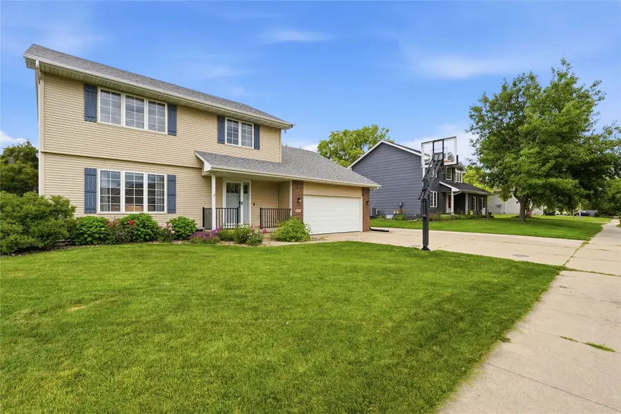 214 NW Ridgeline Drive, Ankeny, IA 50023 - #3
