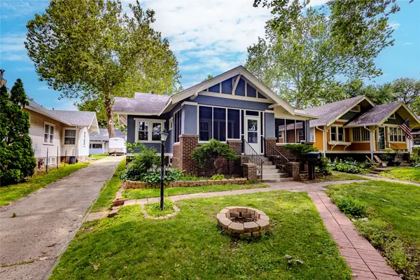 1448 Thompson Avenue, Des Moines, IA 50316