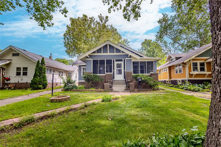 1448 Thompson Avenue, Des Moines, IA 50316 - #2