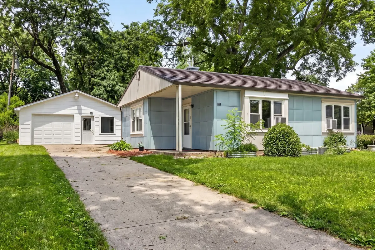 903 Elm Avenue, Norwalk, IA 50211 - #1