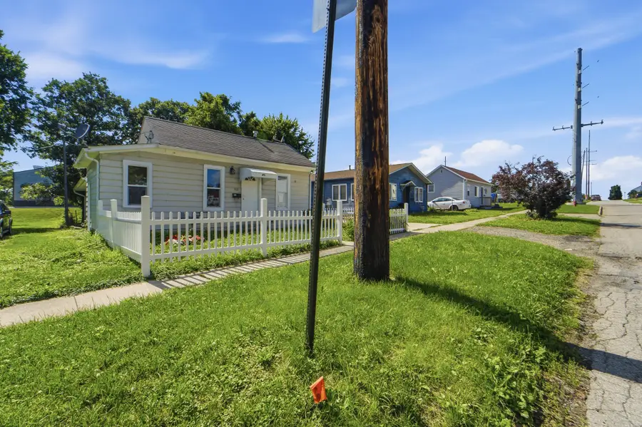 505 S 6th Street, Marshalltown, IA 50158 - #3