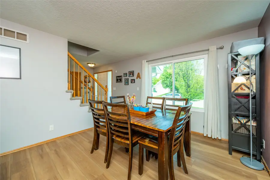 15416 Aurora Avenue, Urbandale, IA 50323 - #3