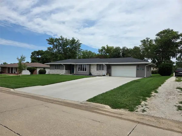 305 NW 4th Street, Greenfield, IA 50849