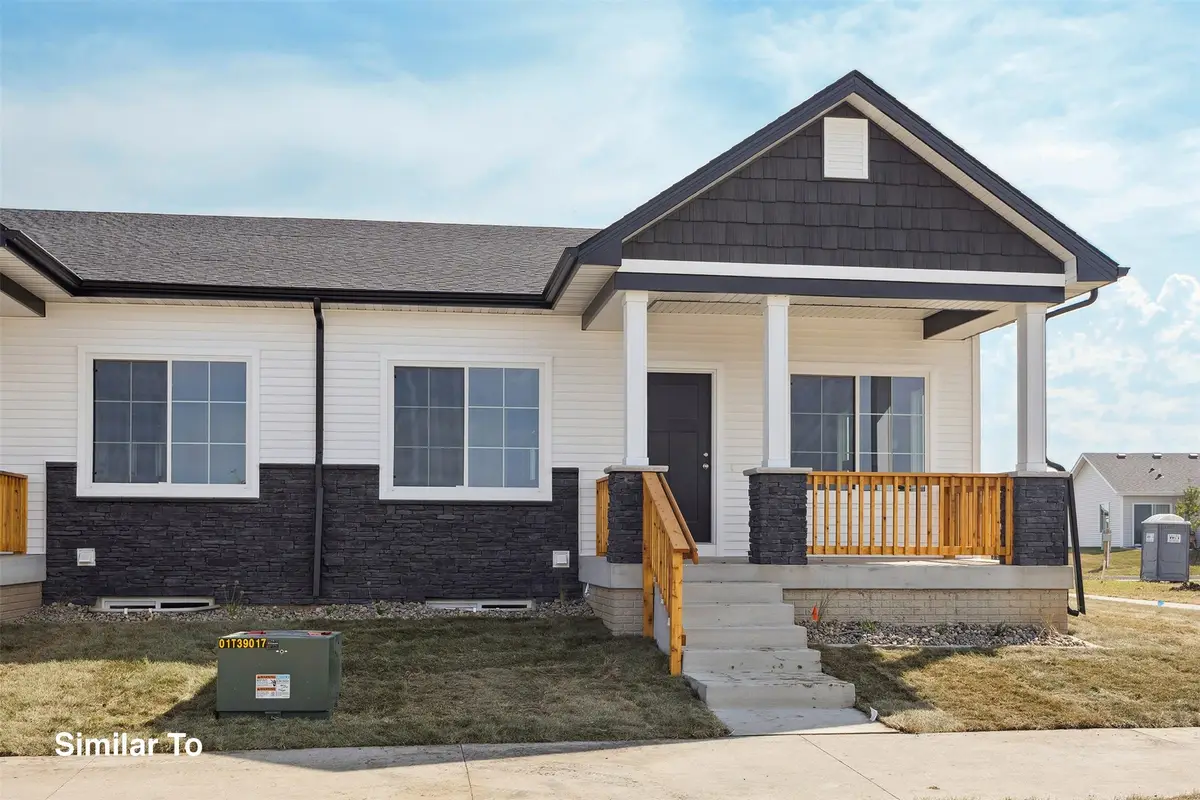 900 Sawgrass Drive, Norwalk, IA 50211 - #1