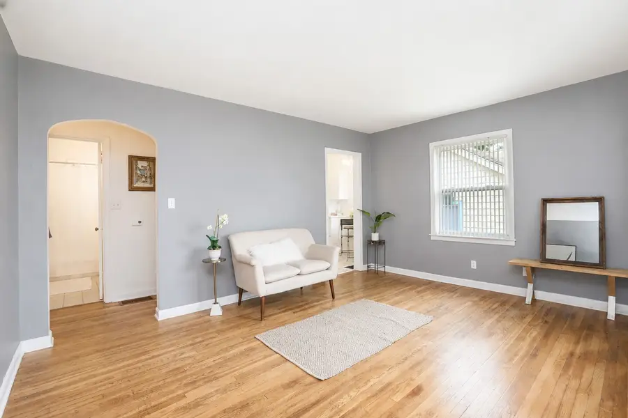 5810 University Avenue, Des Moines, IA 50311 - #2