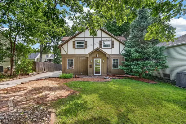 2833 36th Street, Des Moines, IA 50310