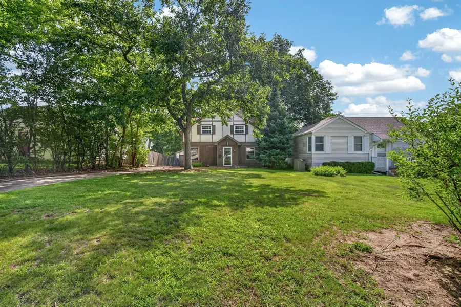 2833 36th Street, Des Moines, IA 50310 - #2