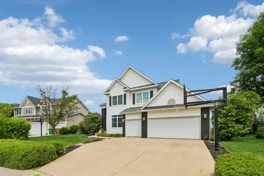 531 77th Street, West Des Moines, IA 50266 - #2