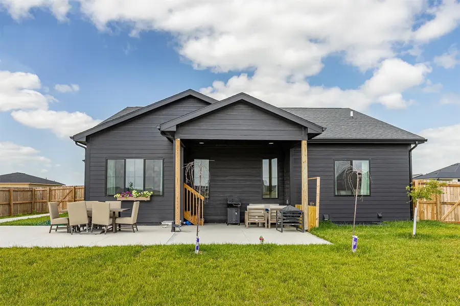 309 13th Street Nw, Bondurant, IA 50035 - #2