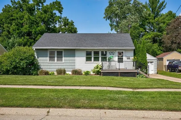 1232 60th Street, Des Moines, IA 50311