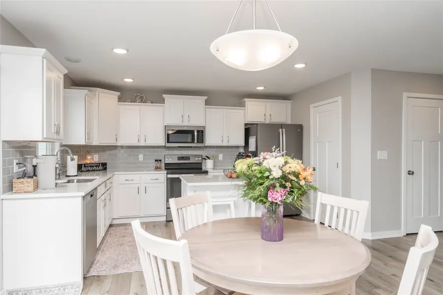 812 3rd Street Nw, Bondurant, IA 50035 - #2