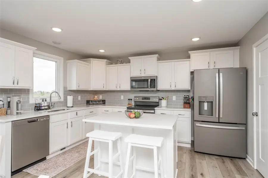 812 3rd Street Nw, Bondurant, IA 50035 - #3