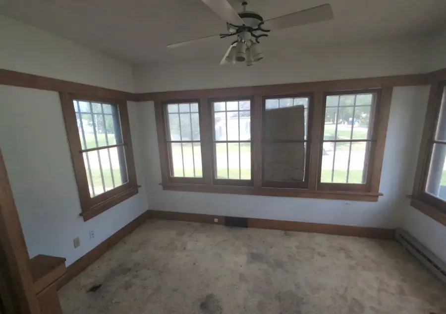 624 Willis Avenue, Perry, IA 50220 - #3