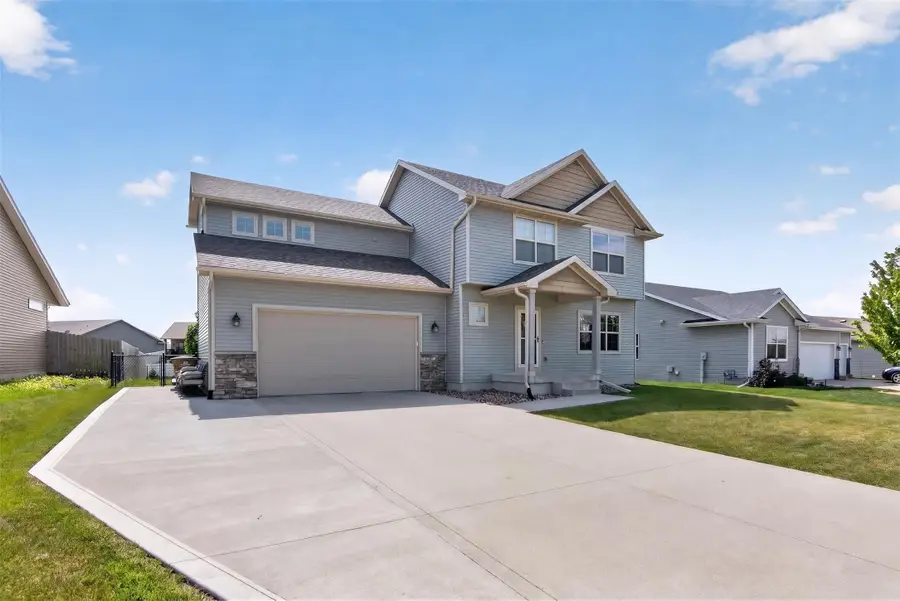 2618 3rd Avenue Sw, Altoona, IA 50009 - #2