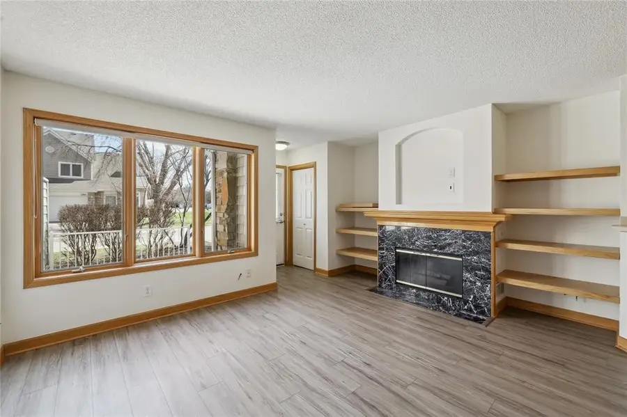 811 Burr Oaks Drive #1110, West Des Moines, IA 50266 - #3