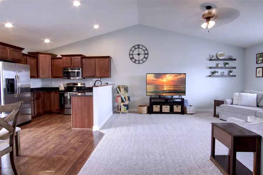 410 3rd Street Se, Bondurant, IA 50035 - #3