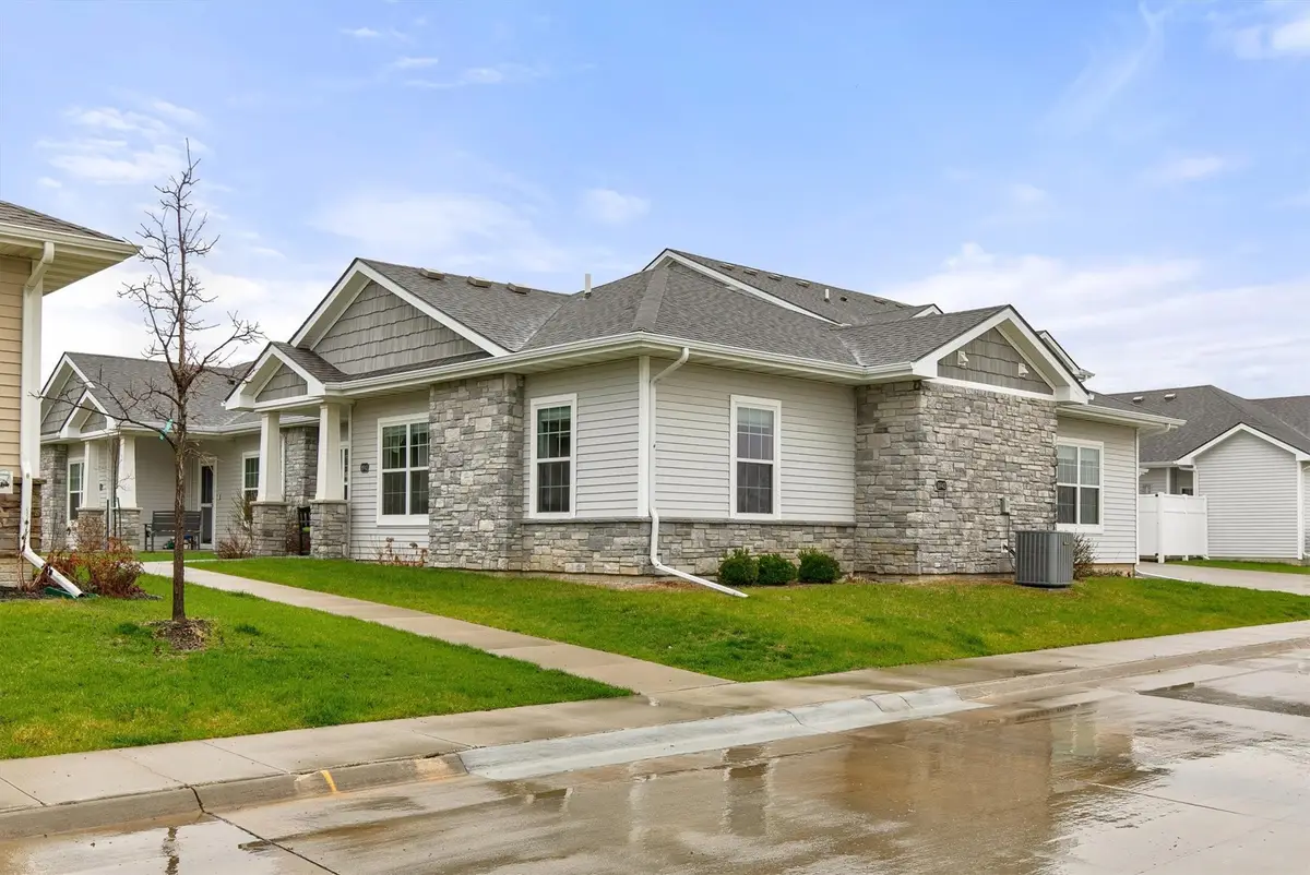 8943 Nelle Lane, West Des Moines, IA 50266 - #1