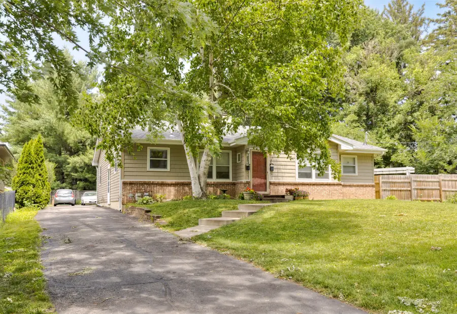6409 & 6411 Forest Court, Windsor Heights, IA 50324 - #2