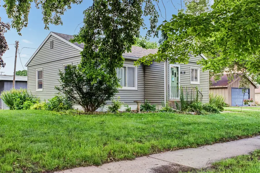 609 Story Street, Story City, IA 50248 - #3