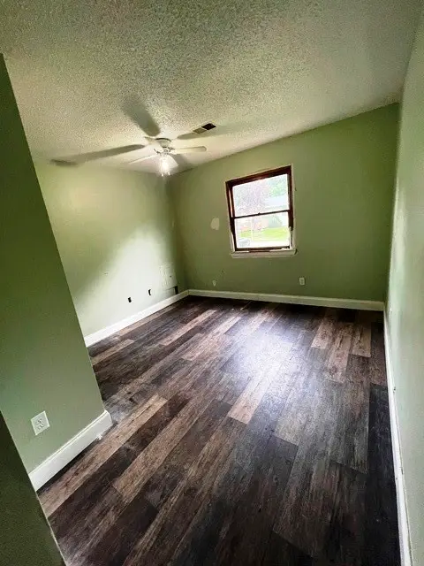 119 E Leland Avenue, Des Moines, IA 50315 - #3