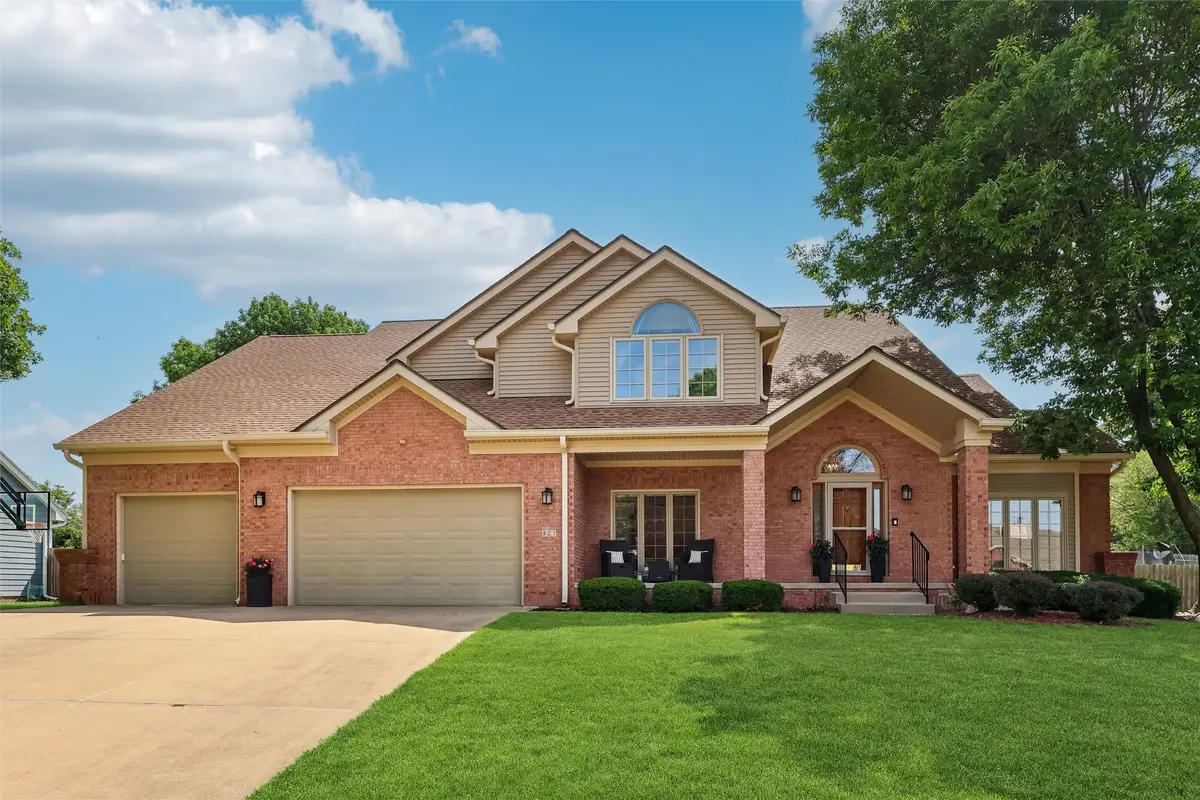 821 58th Street, West Des Moines, IA 50266 - #1