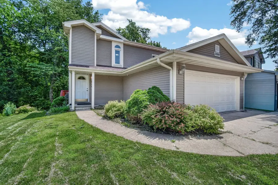 3889 92nd Drive, Urbandale, IA 50322 - #3
