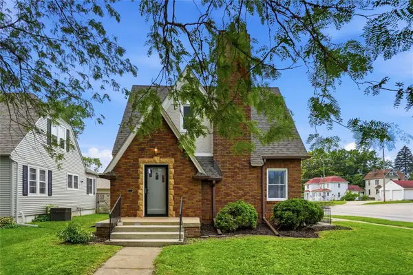1134 10th Street, Nevada, IA 50201