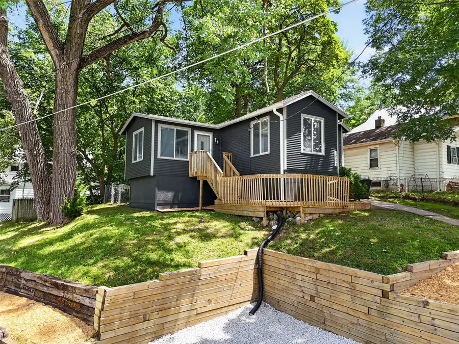 2001 Motley Street, Des Moines, IA 50315 - #2