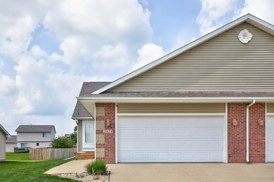 2014 Vista View Drive, Granger, IA 50109 - #2