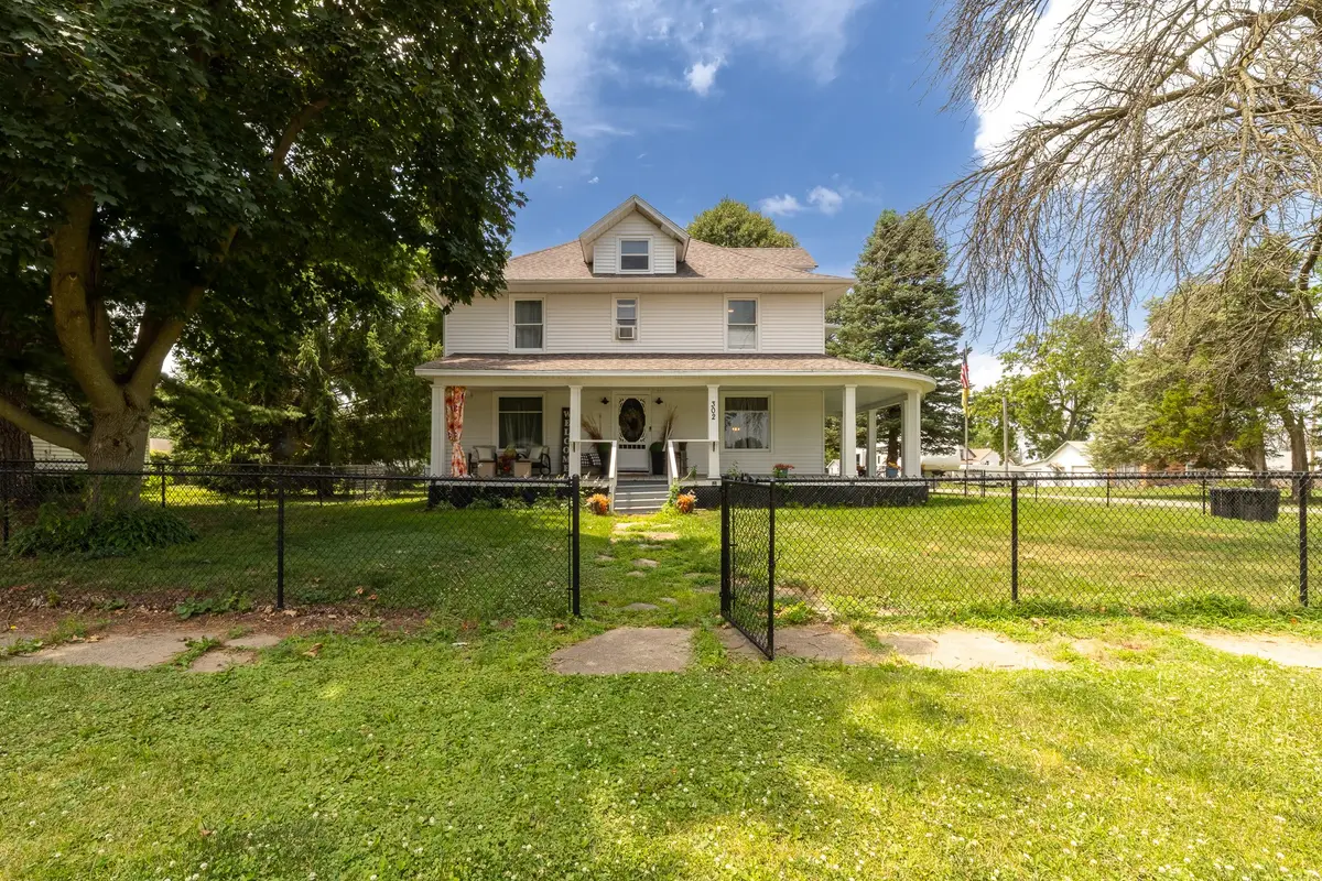 302 Main Street, Bagley, IA 50026 - #1