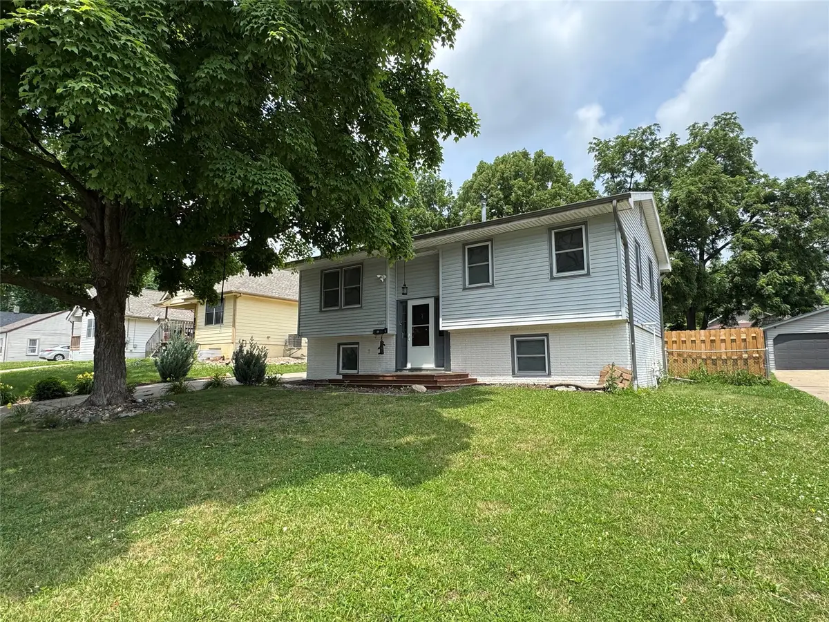 1105 Bundy Street, Des Moines, IA 50315 - #1