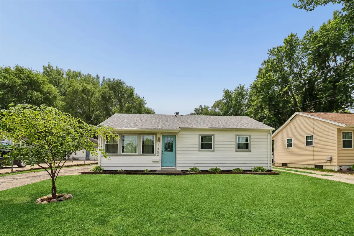 1504 Porter Avenue, Des Moines, IA 50315 - #1