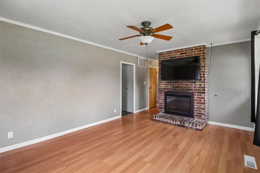 1504 Porter Avenue, Des Moines, IA 50315 - #3