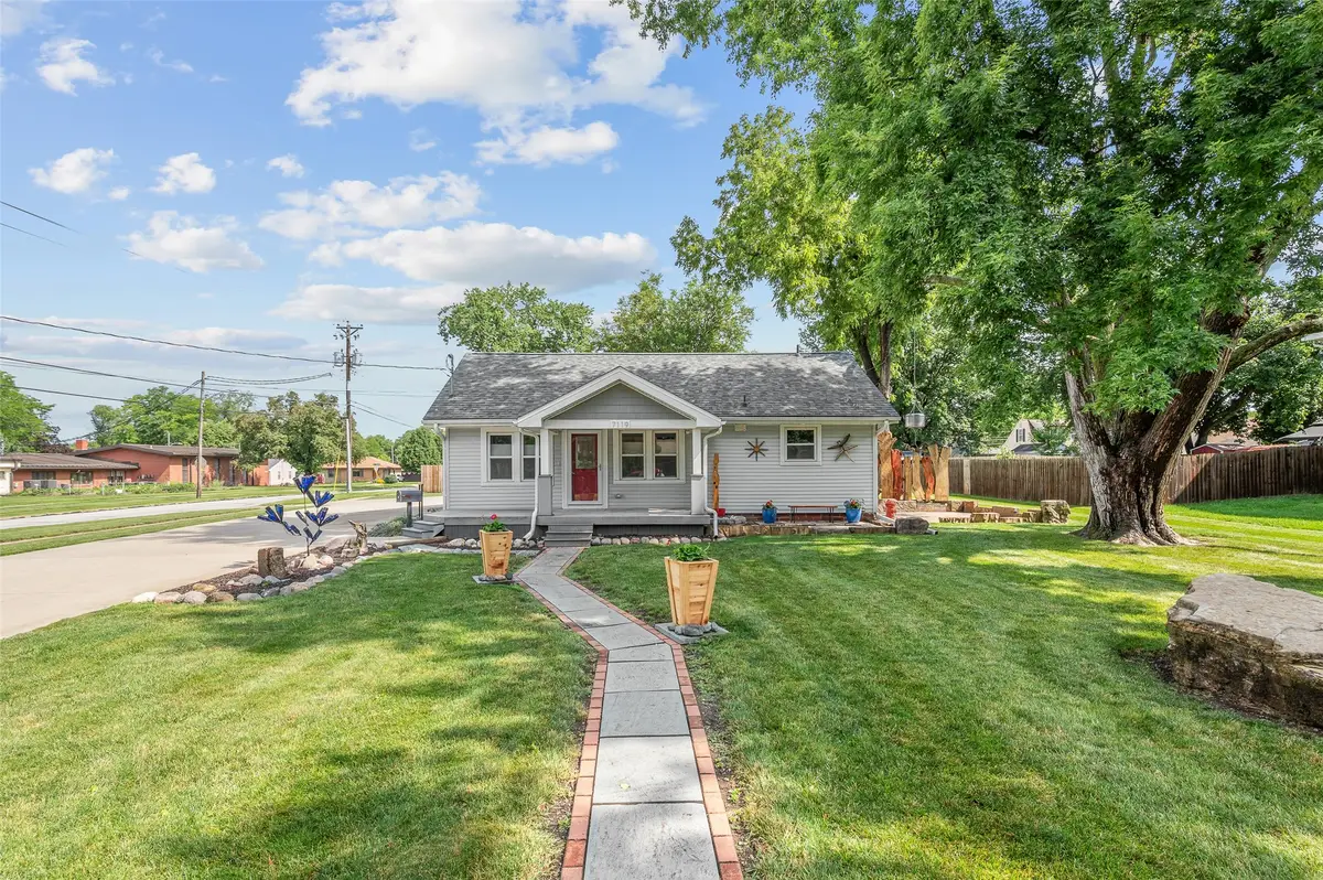 7119 Maryland Drive, Urbandale, IA 50322 - #1