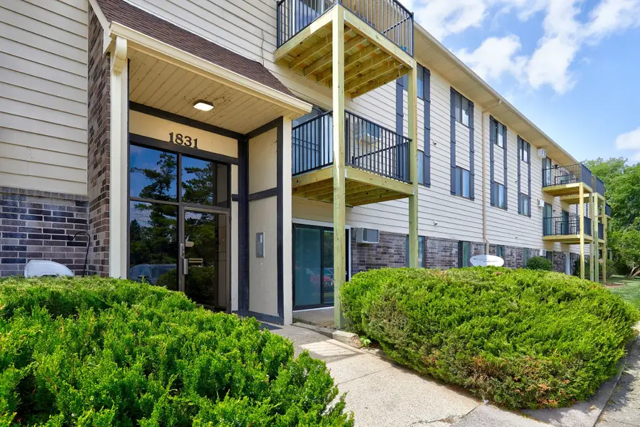 1831 Fuller Road #20, West Des Moines, IA 50265 - #2