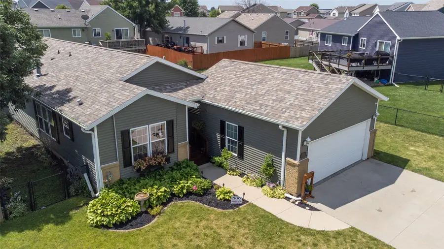 901 33rd Street Sw, Bondurant, IA 50035 - #3
