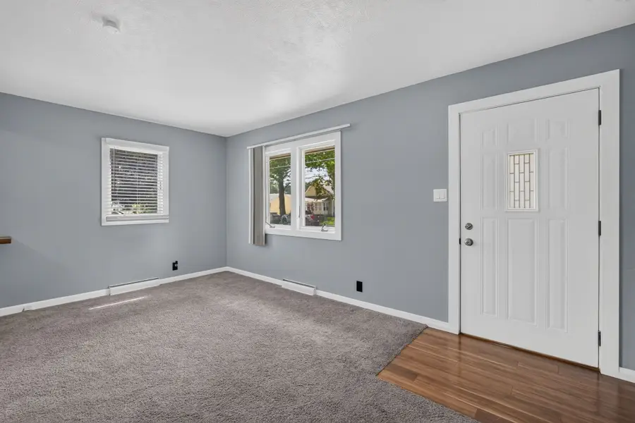 414 Hartford Avenue, Des Moines, IA 50315 - #3