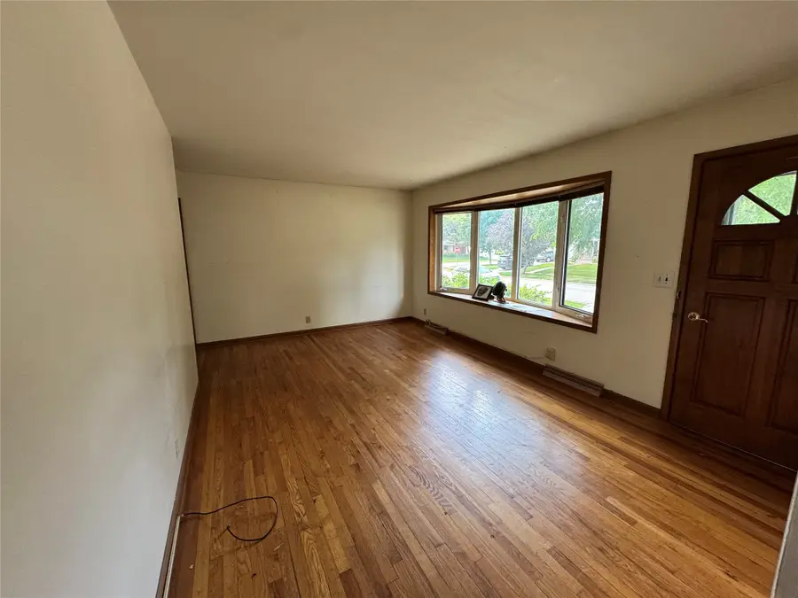 2010 Hunziker Drive, Ames, IA 50010 - #3