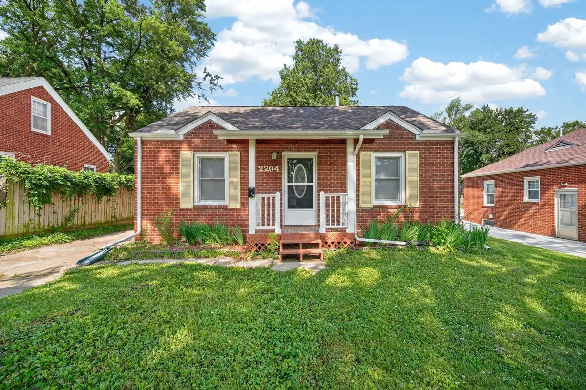 2204 32nd Street, Des Moines, IA 50310 - #1