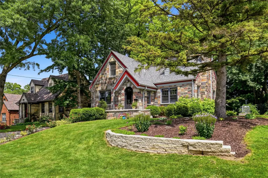 1641 38th Street, Des Moines, IA 50310 - #2